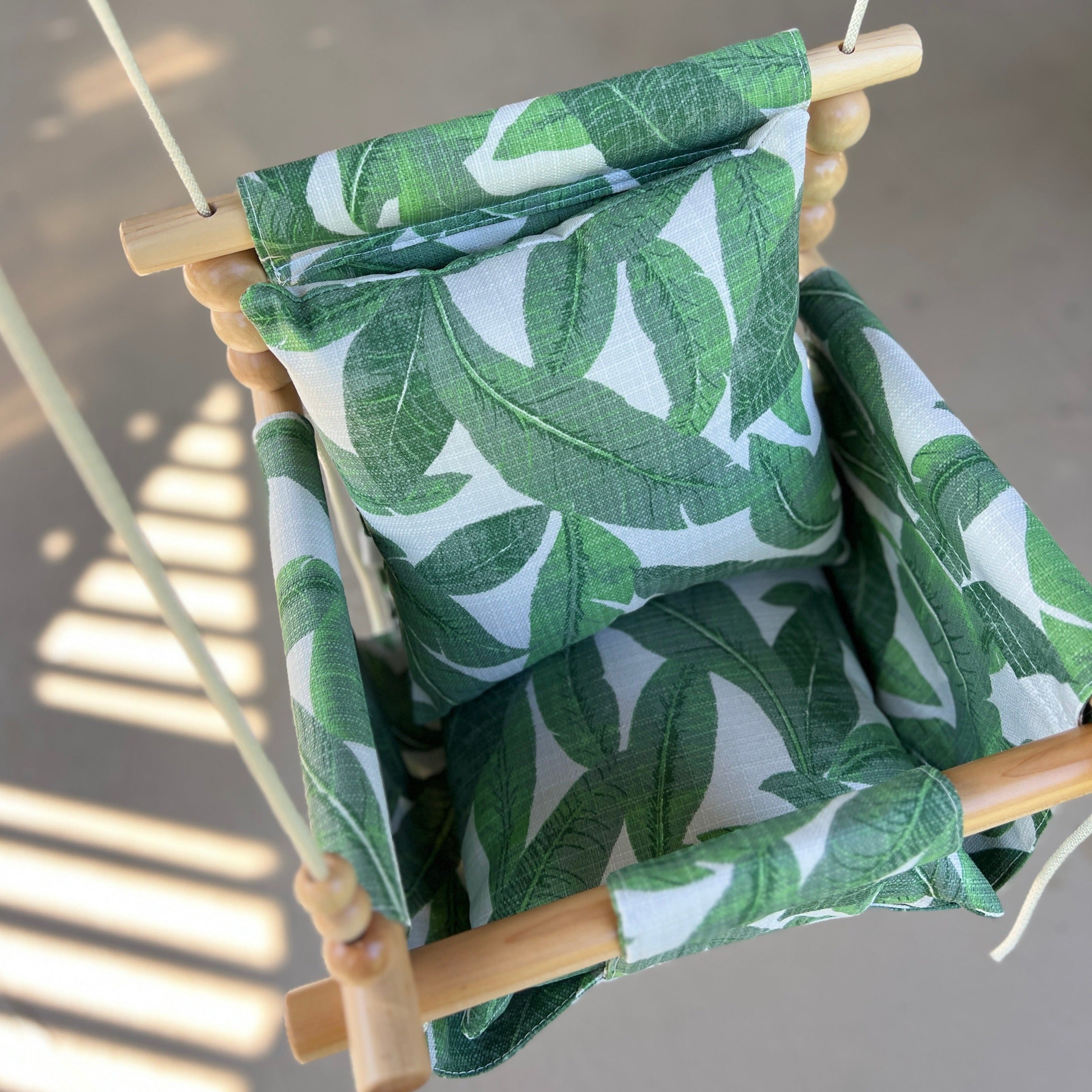 Outdoor Baby & Toddler Swing-Tropical Leaf